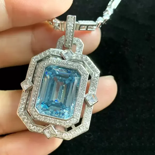 Emerald Pendant Necklace